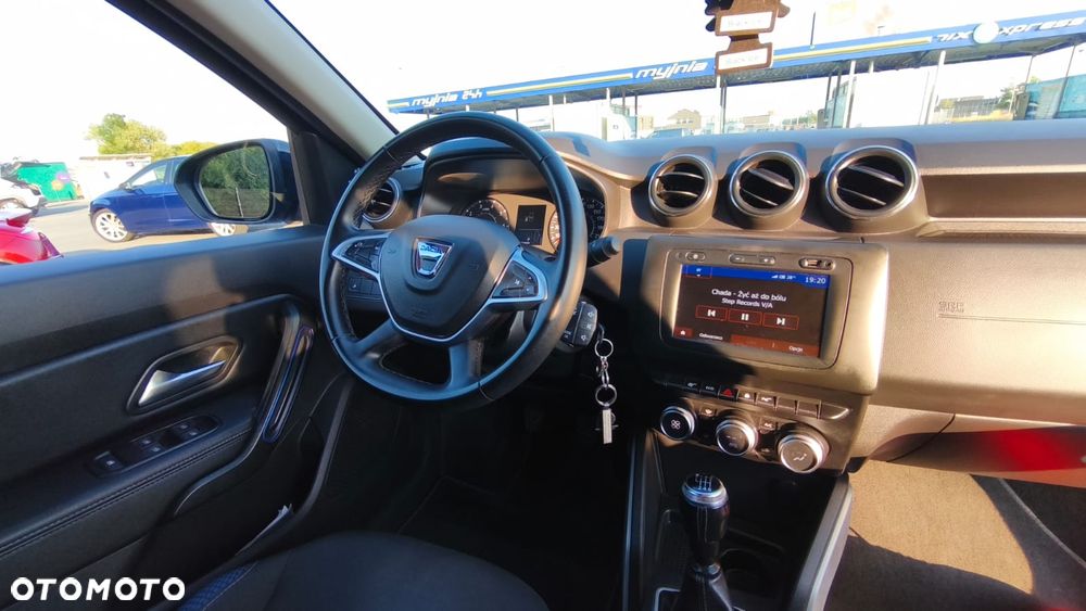 Dacia Duster 1.0 TCe SL Celebration - 12