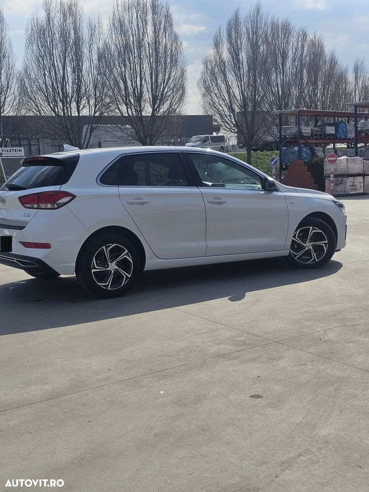 Hyundai i30 1.5 160CP MHEV 48V M/T Highway - 3