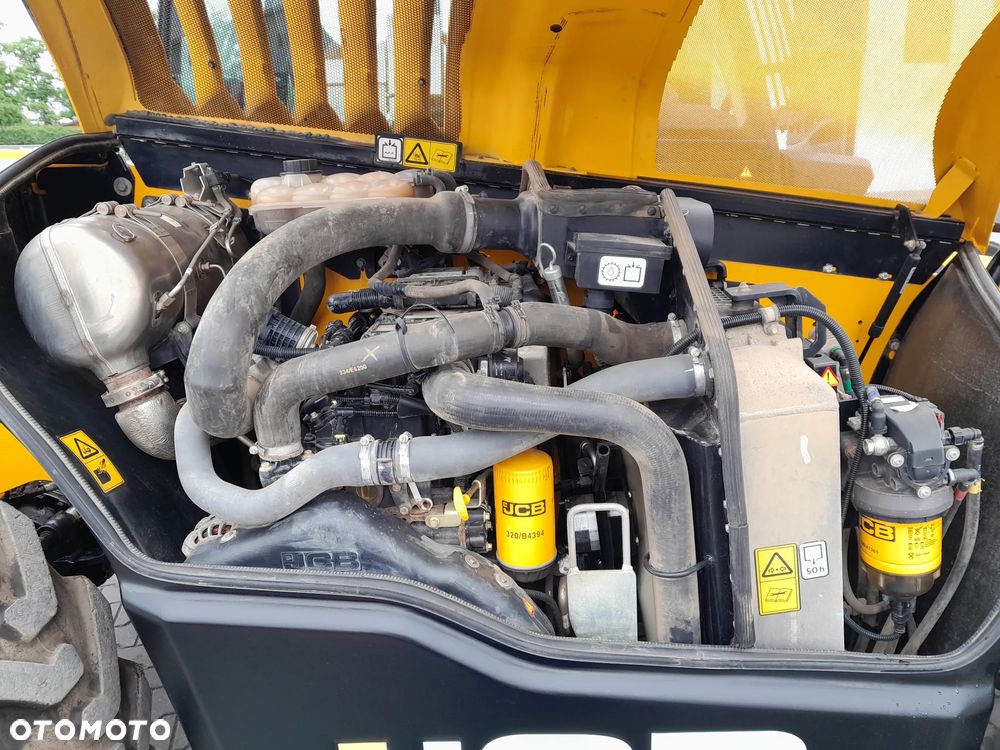 JCB 540-140 2022r - 16