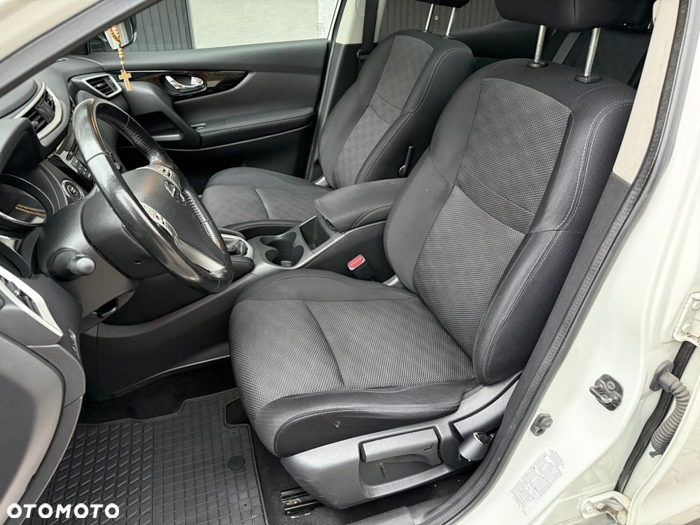 Nissan Qashqai 1.5 dCi N-Connecta - 10