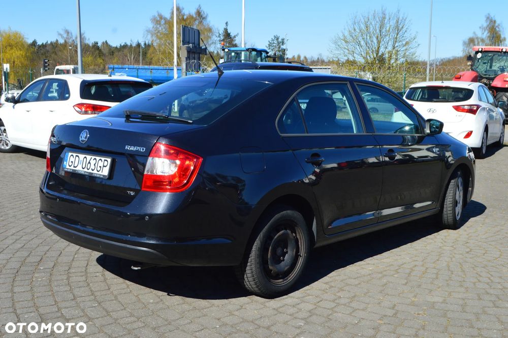 Skoda RAPID 1.2 TSI Ambition - 10