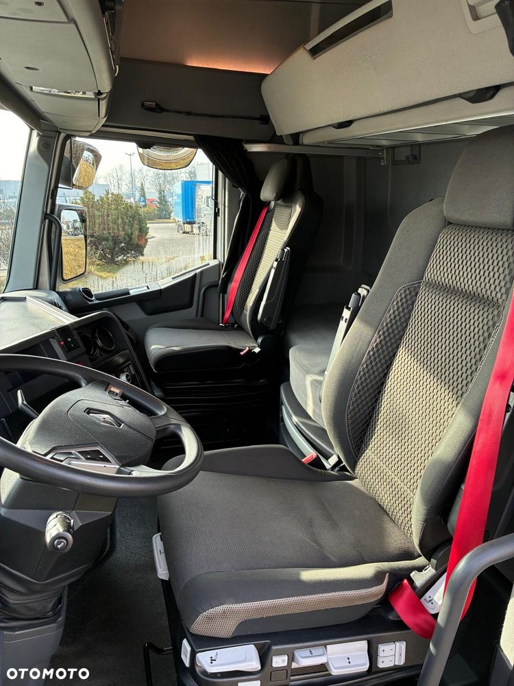 Renault T480 HIGH SLEEPER CAB - 10