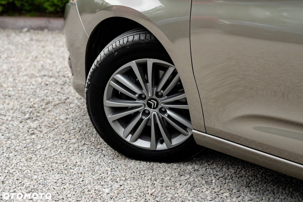 Citroën C4 e-HDi 110 Selection - 11
