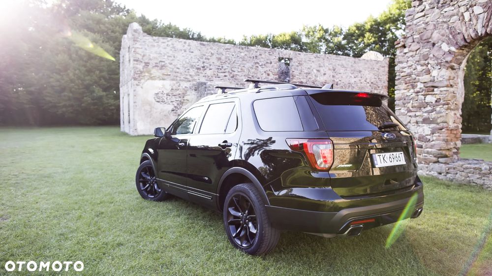 Ford Explorer - 2