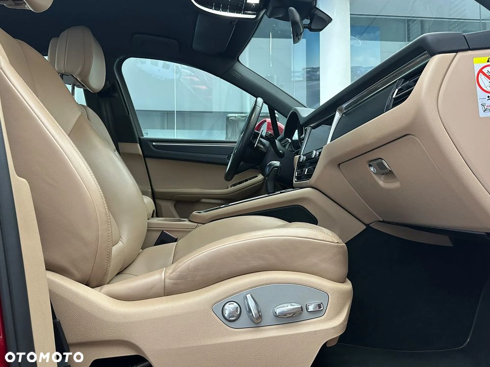 Porsche Macan Standard - 16