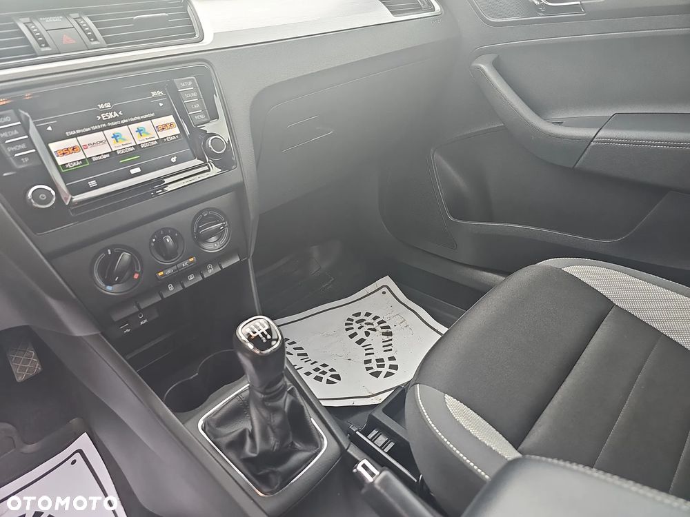 Skoda RAPID - 15