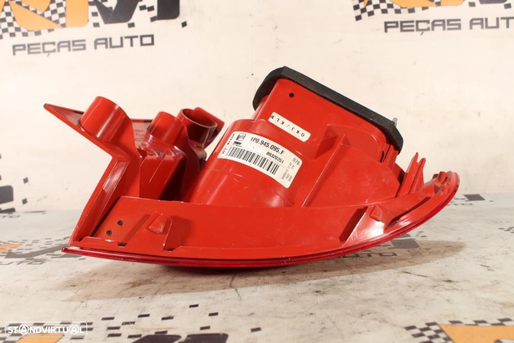Farolim Esquerdo Seat Leon (1P1)  1P0945095f / 89320251 / Chassi Condu - 6