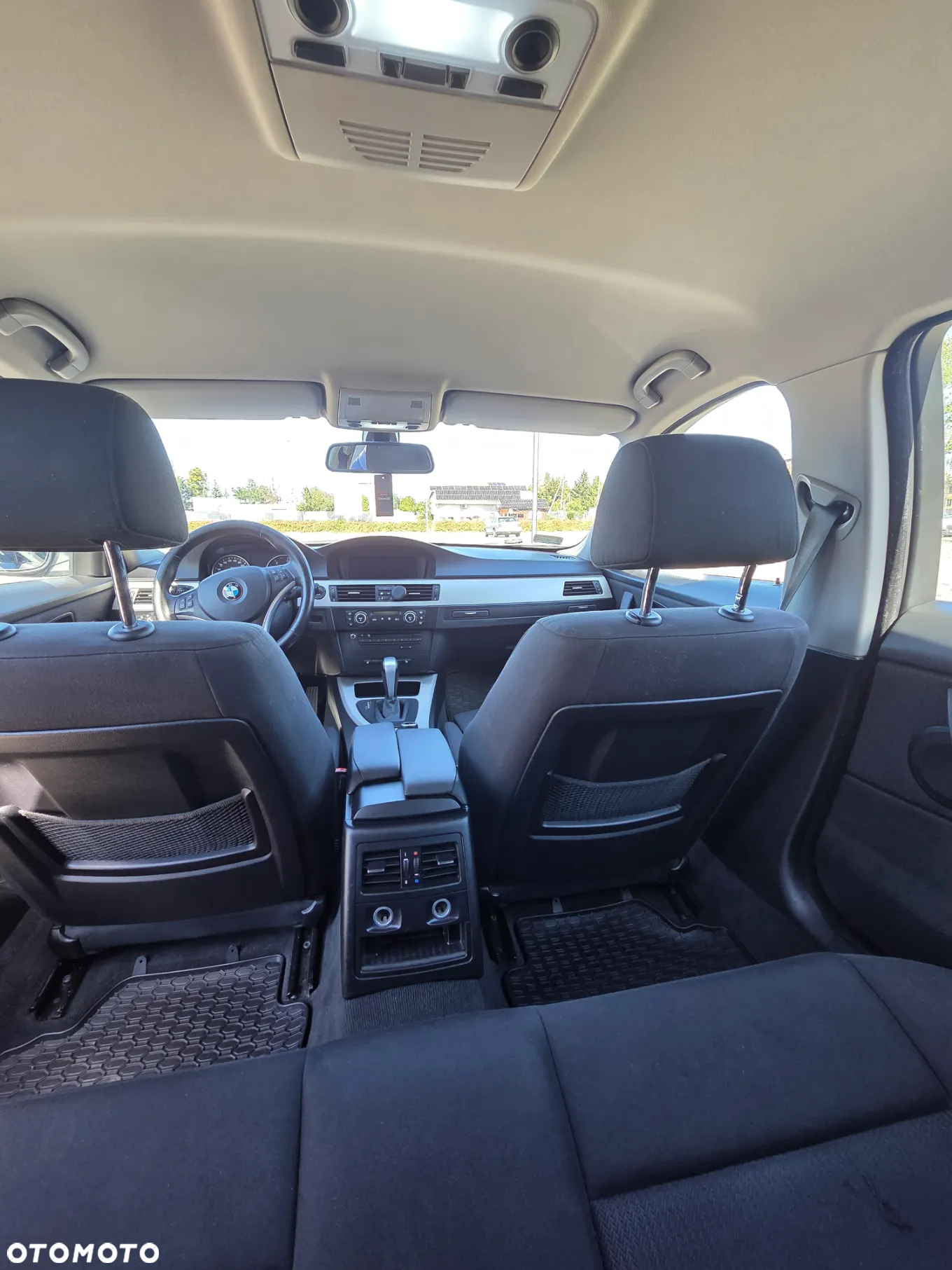 BMW Seria 3 320d xDrive DPF Touring - 12