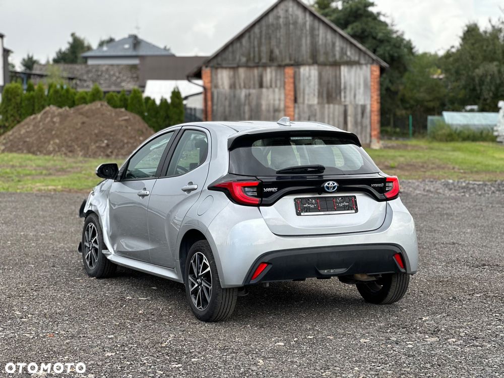 Toyota Yaris - 11
