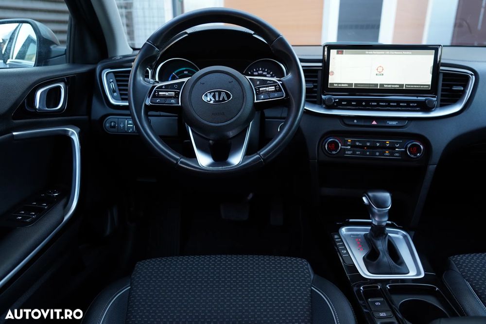 Kia XCeed - 12