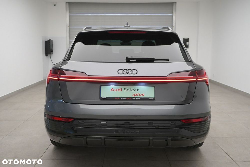 Audi Q8 e-tron - 4
