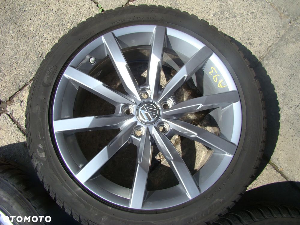 a93 5x112 VW Passat B9 B8 Beetle T-Roc 8jx18 opony zima 235/45 - 5