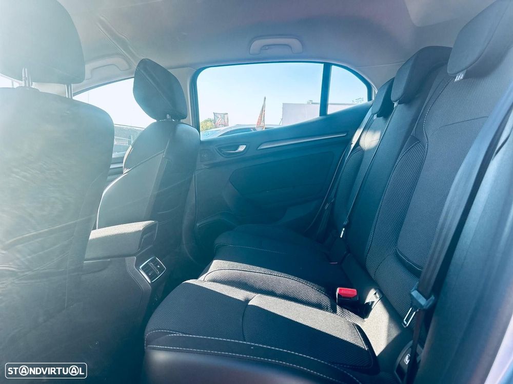 Renault Mégane 1.5 Blue dCi Limited - 13