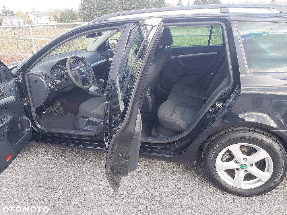 Skoda Octavia 1.6 TDI DPF FAMILY - 11