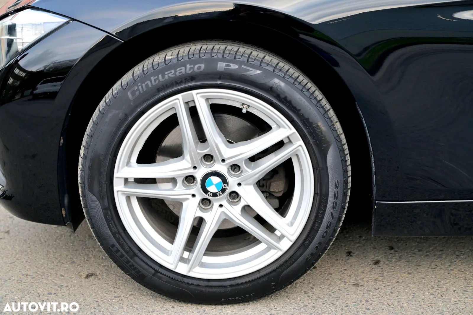BMW Seria 3 320d Touring xDrive Aut. - 37