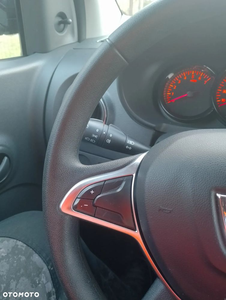 Dacia Lodgy TCe 100 GPF (7-Sitzer) Comfort - 24