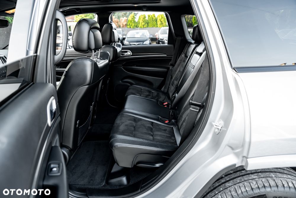 Jeep Grand Cherokee 3.0 CRD Night Eagle - 19