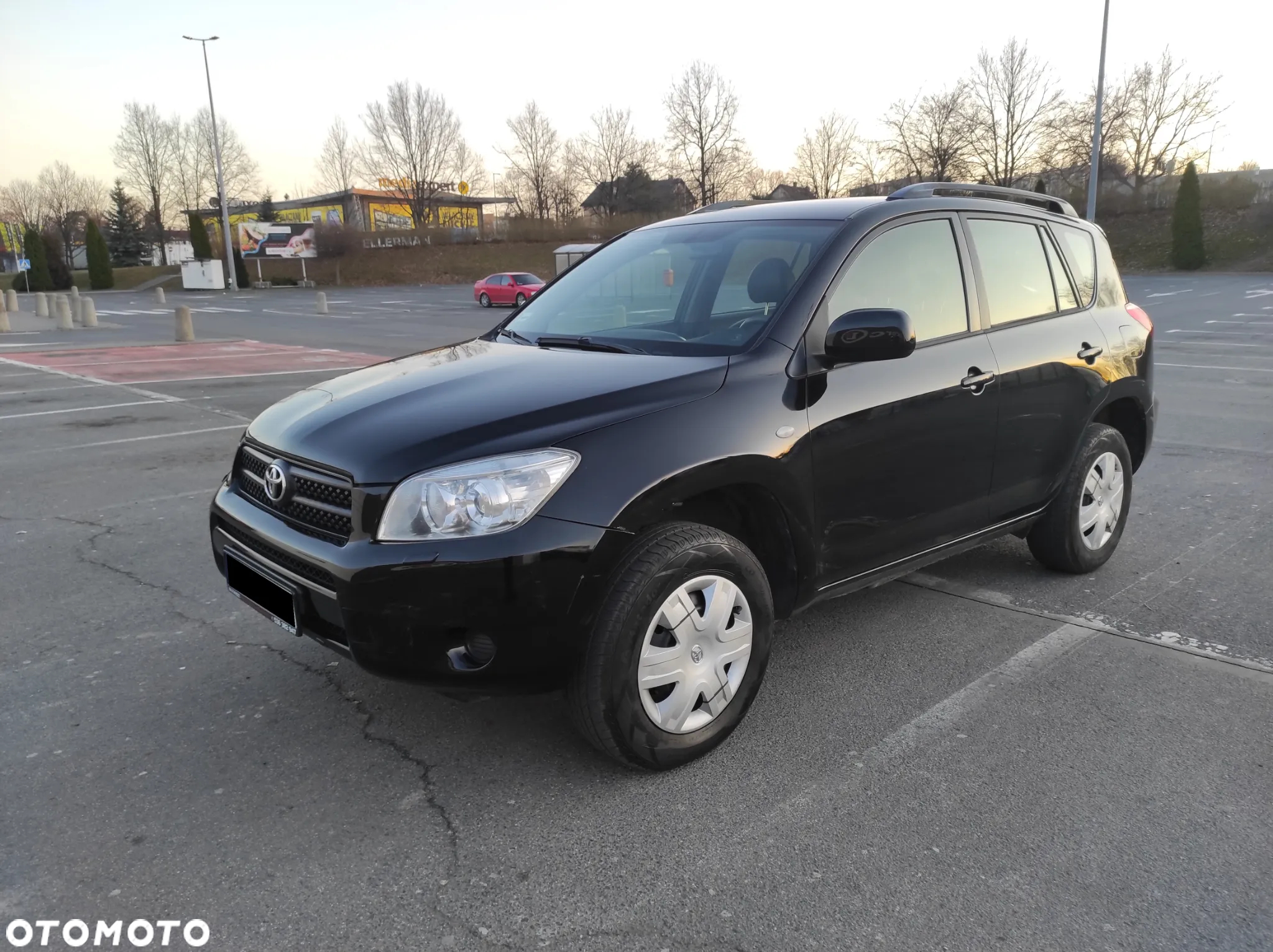 Toyota RAV4 - 4