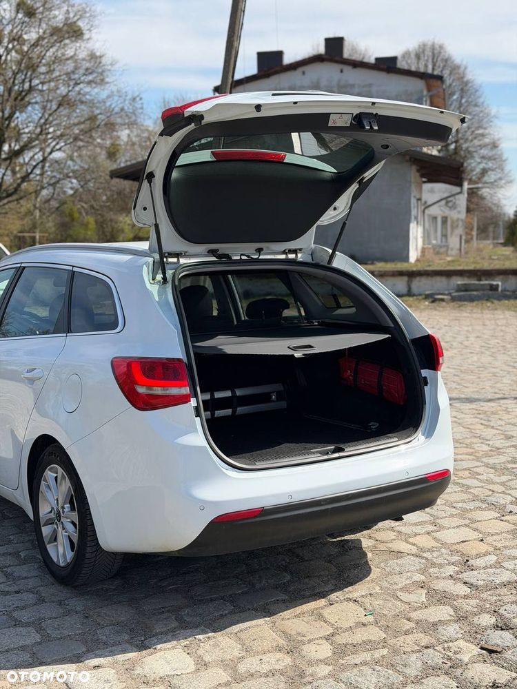 Kia Ceed 1.6 CRDi M DCT - 13