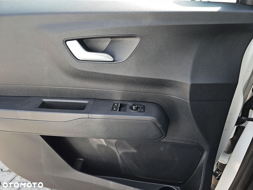 Ford transit-courier Trend - 17