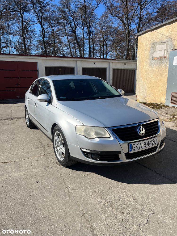 Volkswagen Passat 2.0 TDI Trendline - 1
