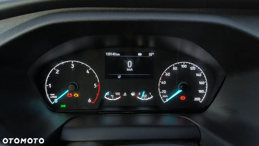 Ford Tourneo Custom 2.0 EcoBlue L1 Titanium - 23