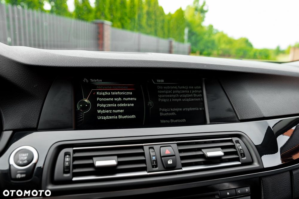 BMW Seria 5 528i xDrive Sport-Aut - 33