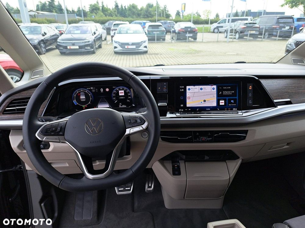 Volkswagen Multivan - 17