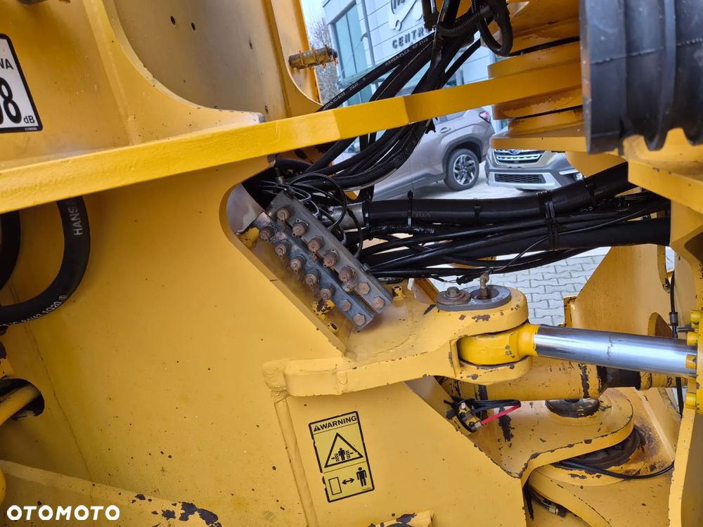 Volvo L 180E 4X4 / HEAVY DUTY / ŁADOWARKA KOŁOWA / CHWYTAK DO BALI I DREWNA / WIELE ZASTOSOWAŃ / OD PIERWSZEGO WŁAŚCICIELA / DOBRY STAN / MOŻLIWOŚĆ TRANSPORTU - 25