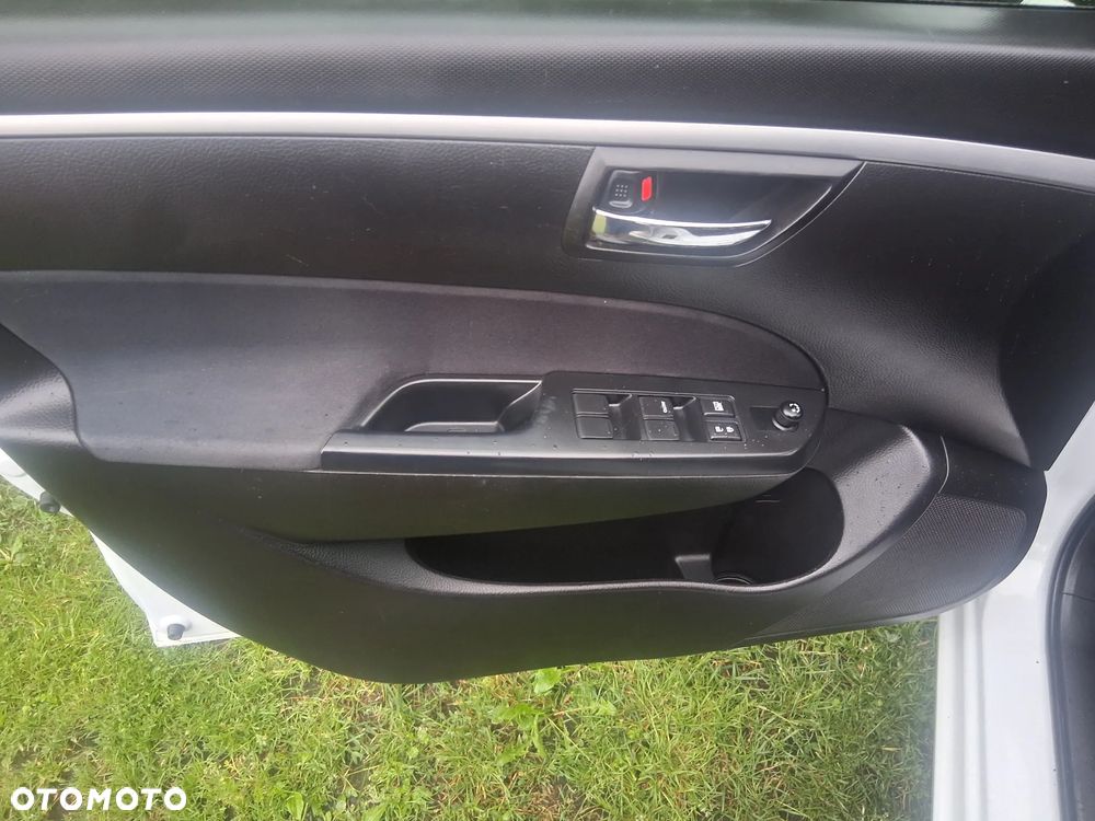 Suzuki Swift - 18