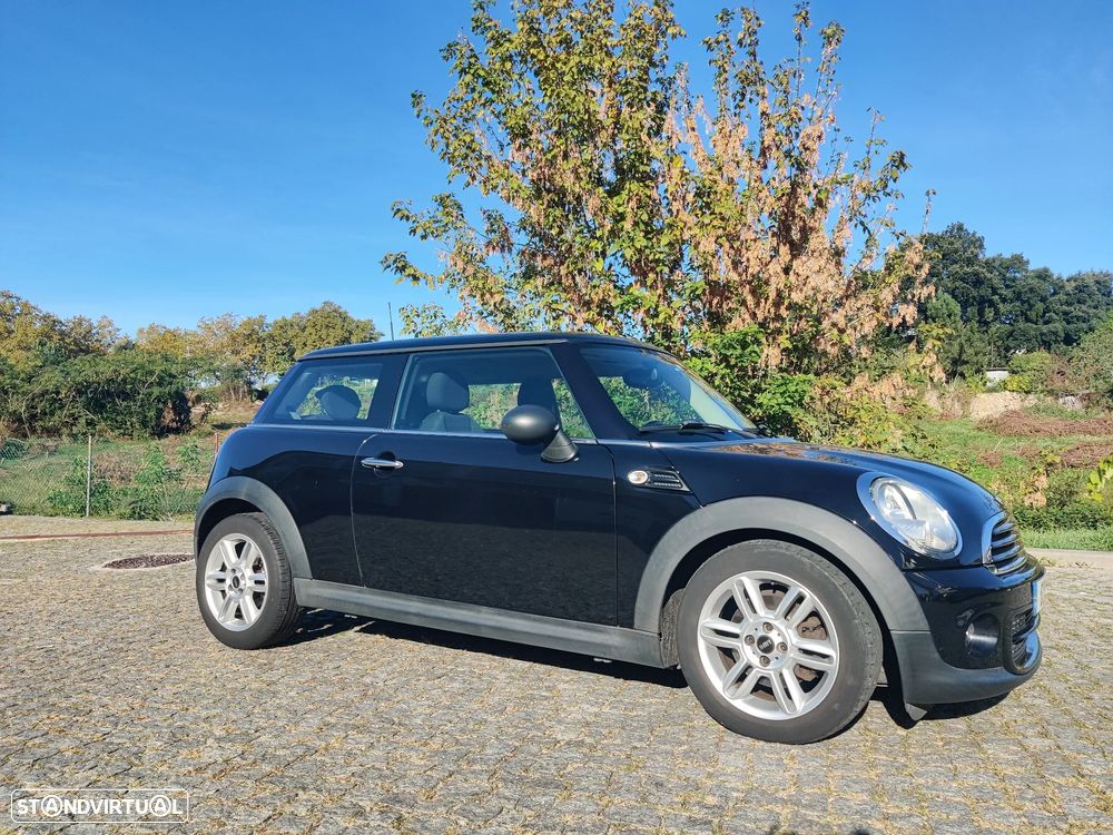 MINI 3 Portas One D - 3