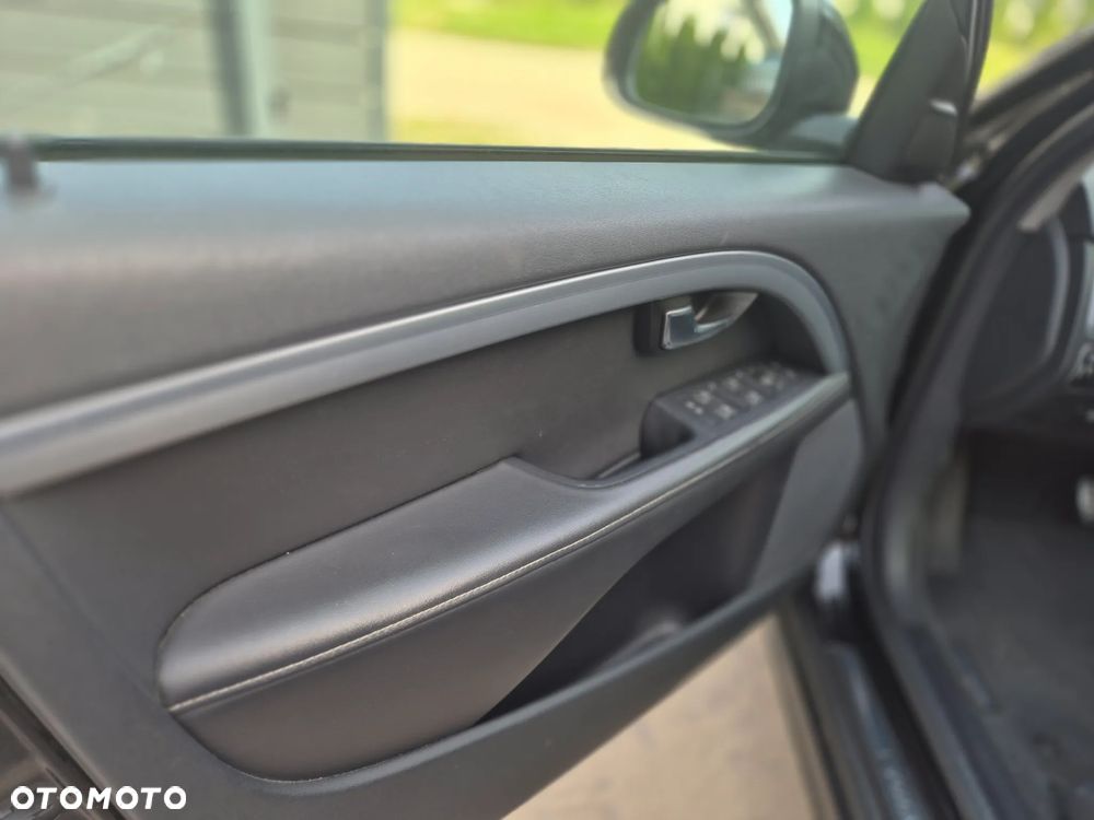 Volvo V70 D4 Drive-E Momentum - 8