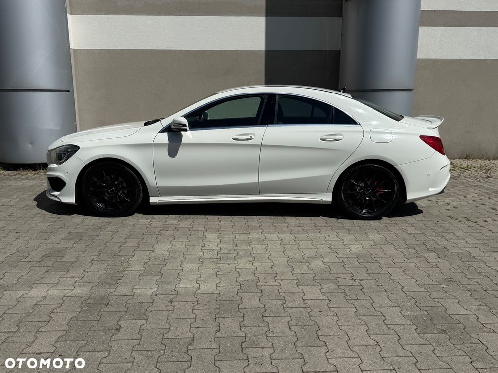 Mercedes-Benz CLA 180 7G-DCT AMG Line - 9