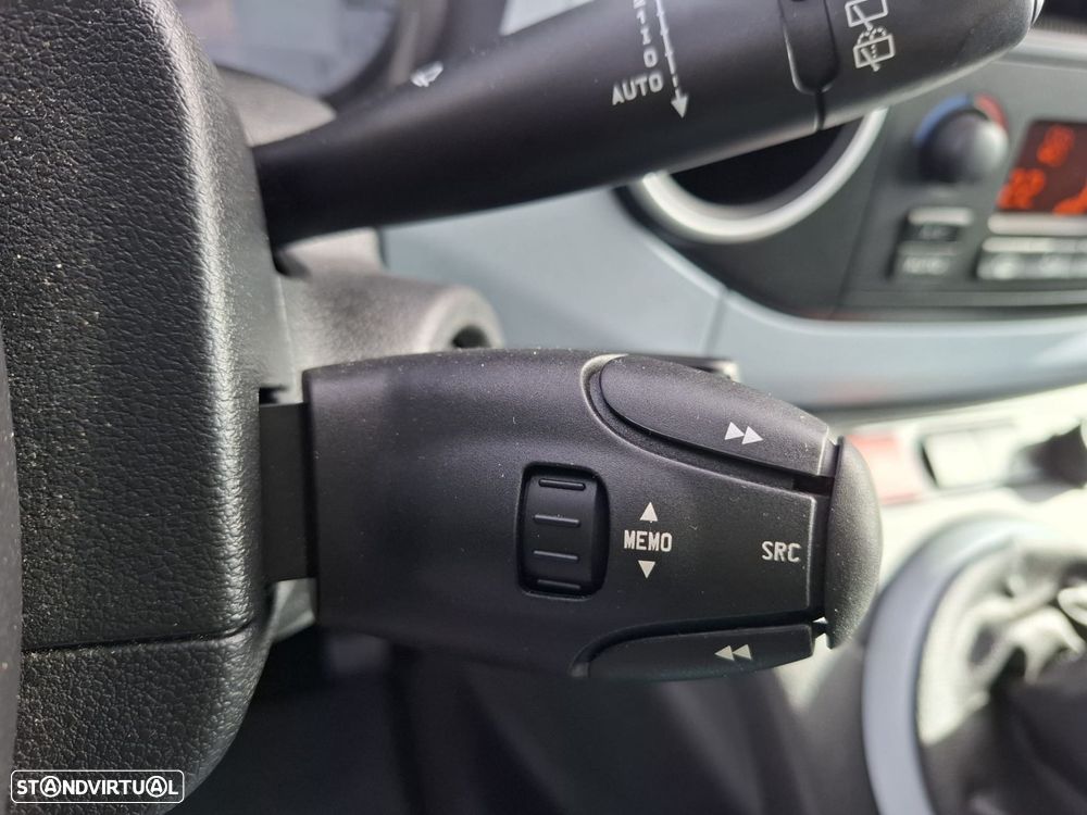 Citroën Berlingo Multispace HDi FAP XTR - 27