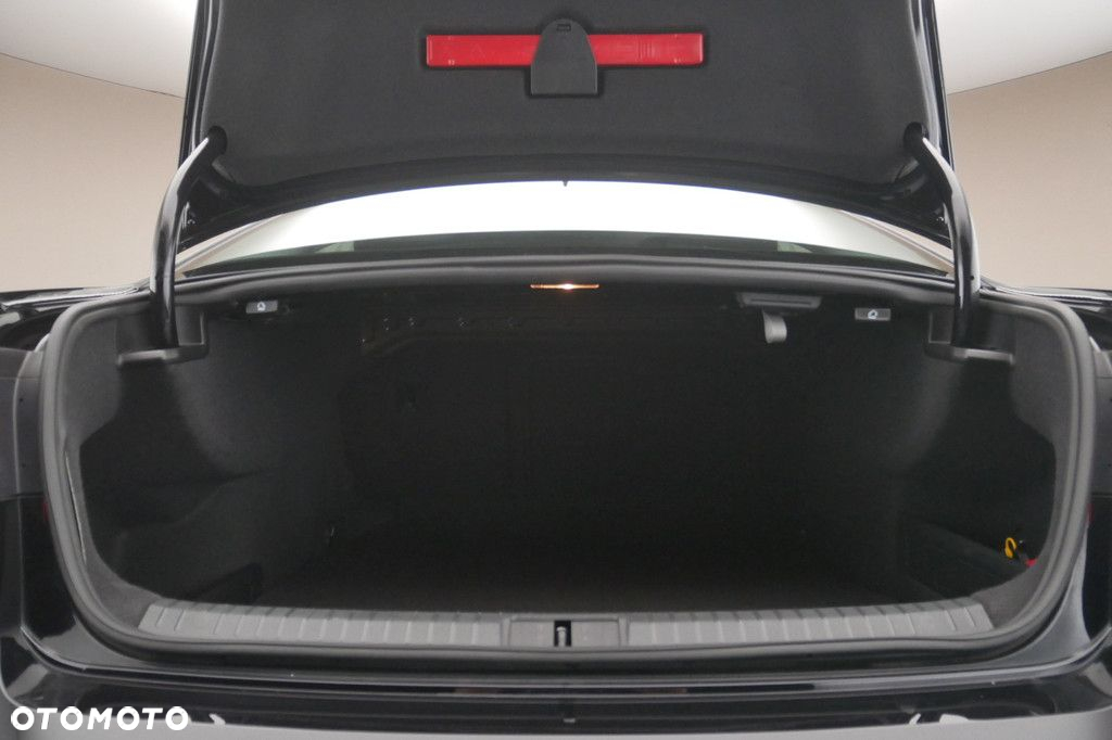 Volkswagen Passat 1.5 TSI EVO Business - 16