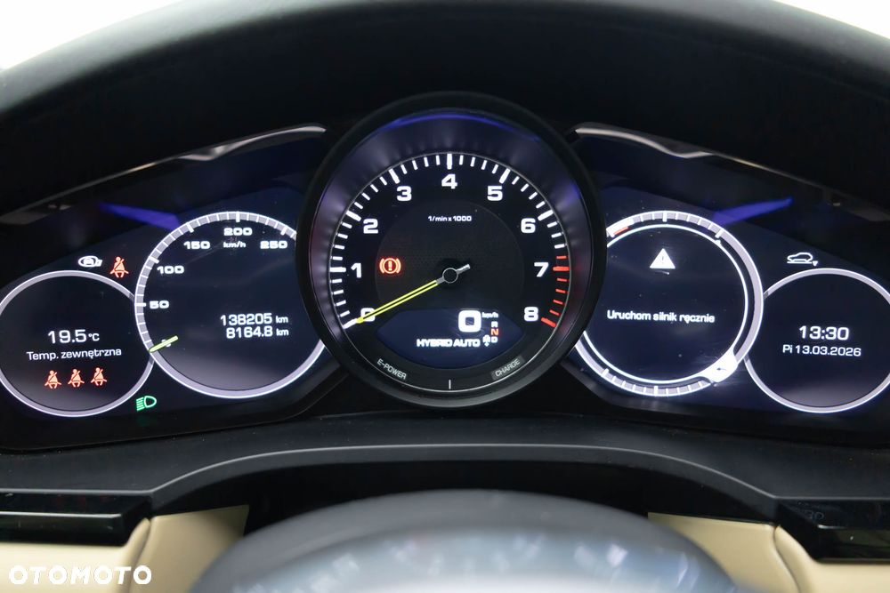 Porsche Cayenne - 18