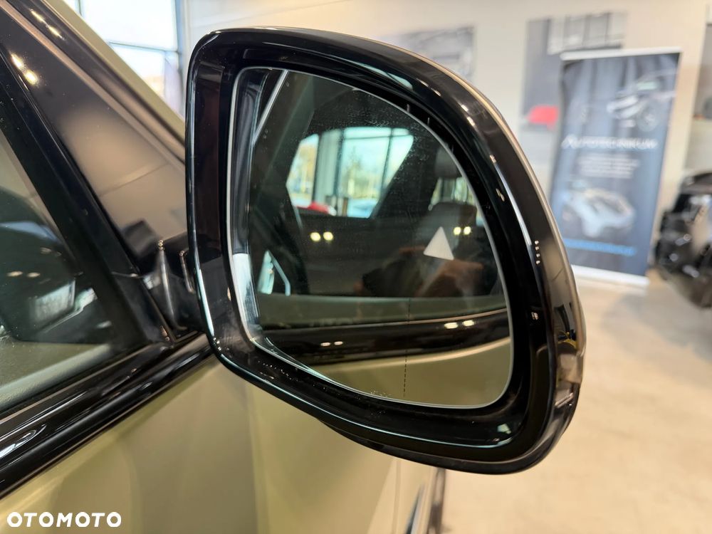 BMW X7 - 21