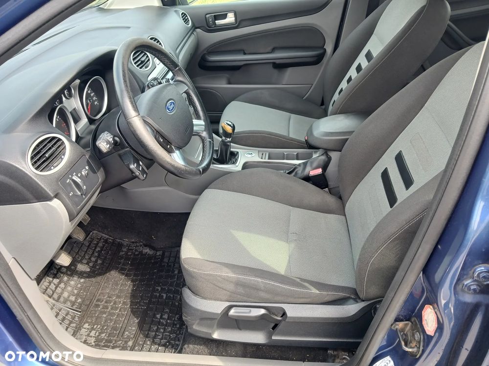 Ford Focus 1.6 16V Style - 6