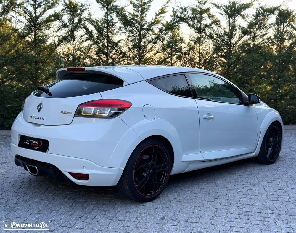 Renault Mégane 2.0 T 16V F1 Team R-26 - 10