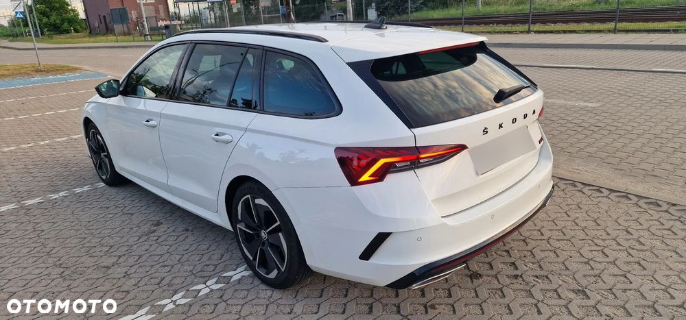 Skoda Octavia 2.0 TDI RS DSG - 3