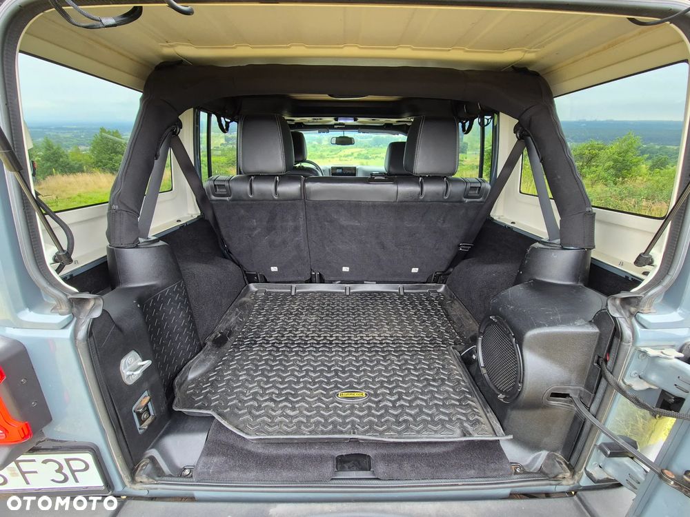 Jeep Wrangler 3.6 Unlim Rubicon - 10