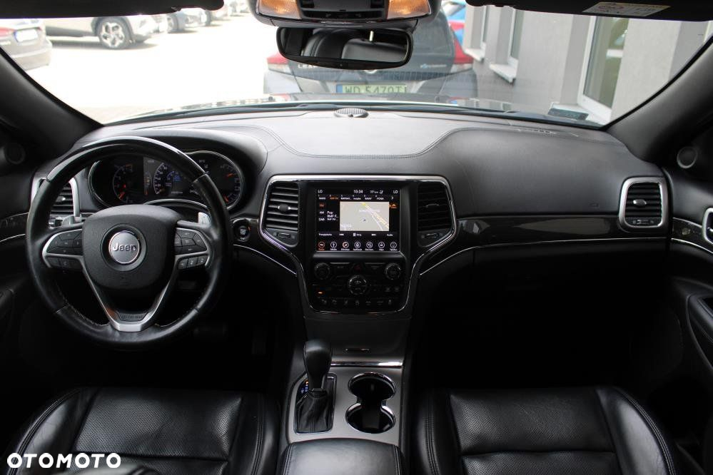 Jeep Grand Cherokee - 13