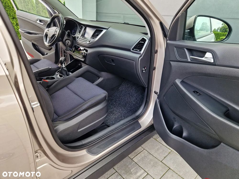 Hyundai Tucson blue 1.7 CRDi 2WD Advantage - 19