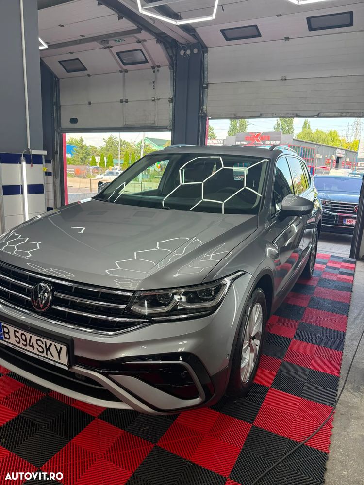 Volkswagen Tiguan 2.0 TDI 4Mot DSG Elegance - 2