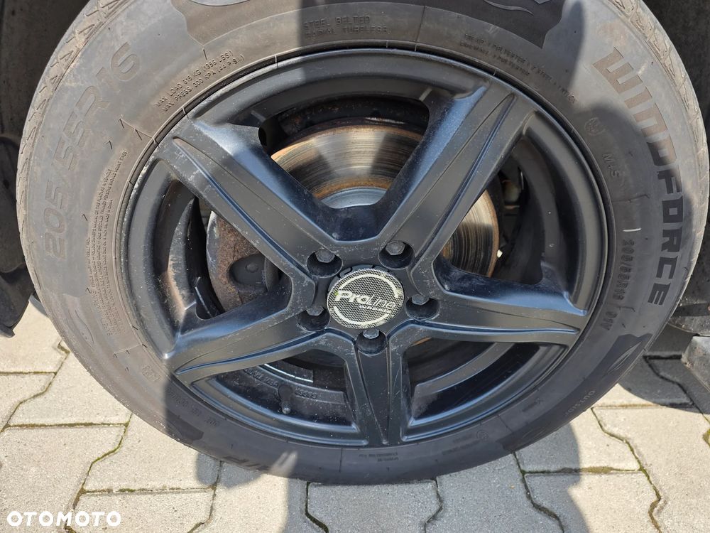 Volkswagen Caddy - 10