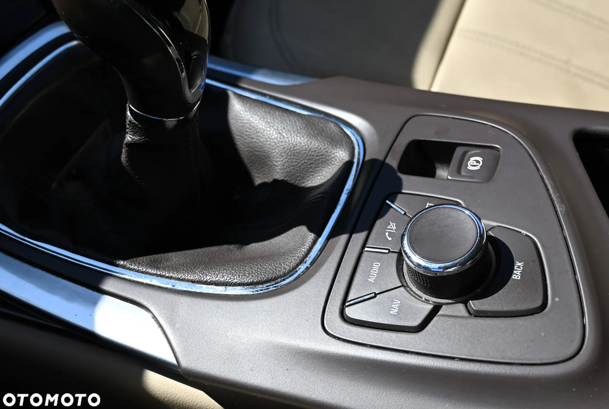 Opel Insignia - 37