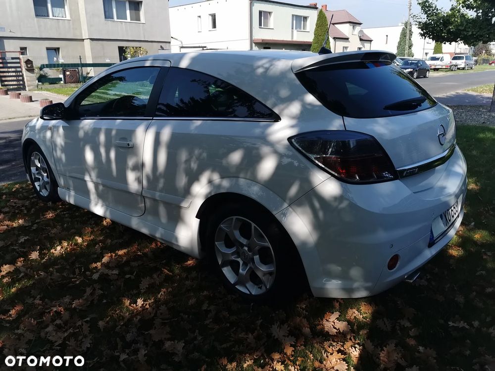 Opel Astra 1.8 NAVI - 38