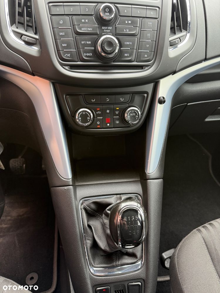 Opel Zafira - 18