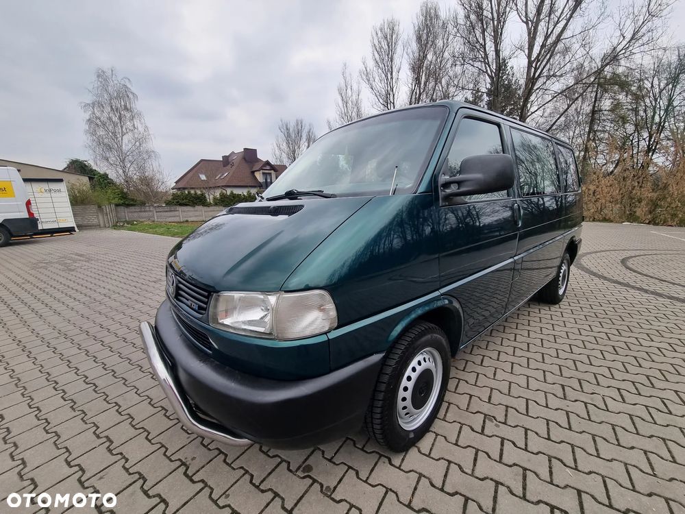 Volkswagen Transporter - 1