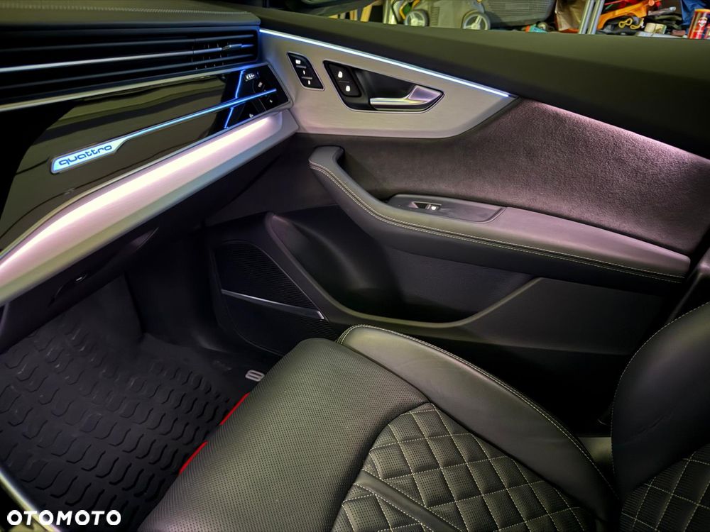 Audi Q8 50 TDI mHEV Quattro Tiptronic - 32